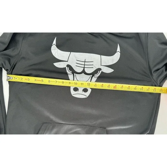 NBA Chicago Bulls Black Pullover Hoodie Men's Size Large Silver Marble Logo EUC - Picture 8 of 10